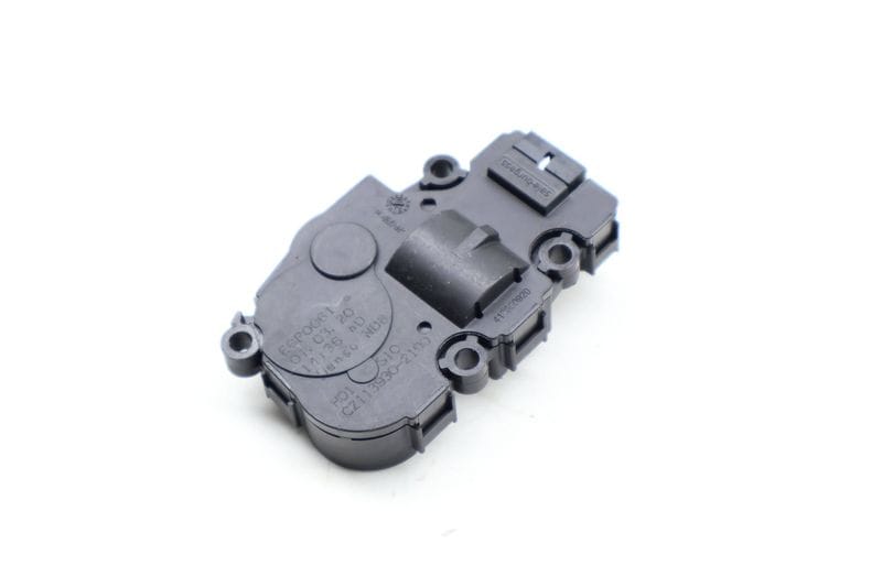 HVAC Flap / Servo Air Motor / Actuator 8W0820511F — Used (SKU 675750)