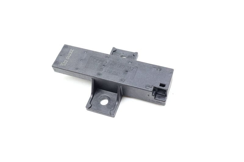 Kessy / Keyless Entry Antenna 4M0907247 — Used (SKU 675702)