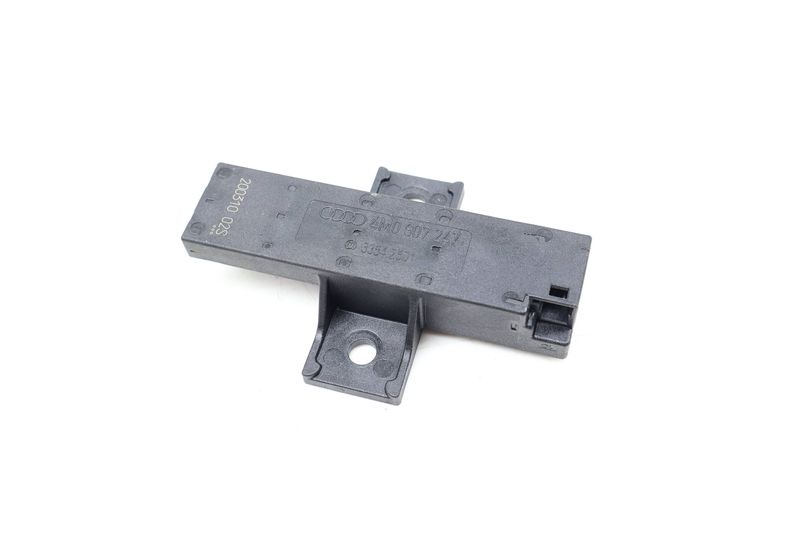 Kessy / Keyless Entry Antenna 4M0907247 — Used (SKU 675703)