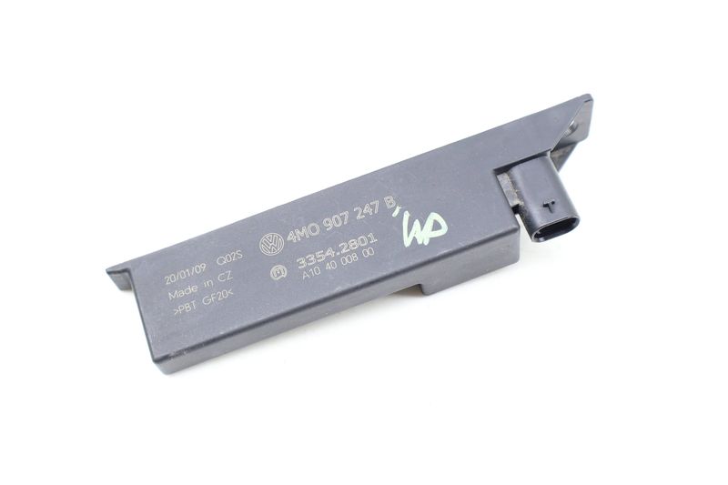 Kessy / Keyless Entry Antenna 4M0907247B — Used (SKU 675715)