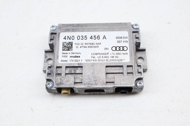 Mobile Phone Amplifier / Amp 4N0035456A — Used (SKU 675721)