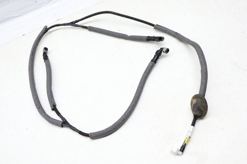 Windshield Washer Hose / Line 9J1955667A — Used (SKU 676277)