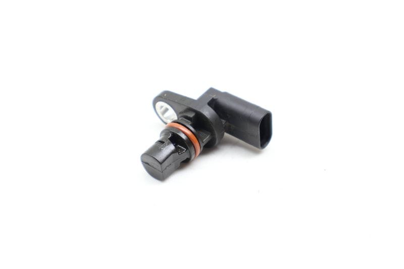 Cam / Camshaft Position Sensor 04C907601L — Used (SKU 689845)