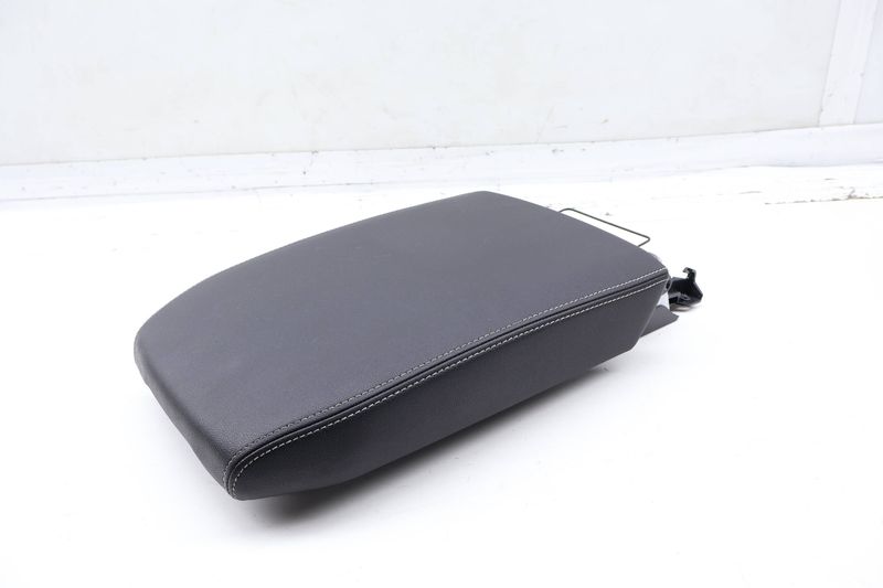 Center Armrest / Arm Rest 3CN864207A — Used (SKU 733977)