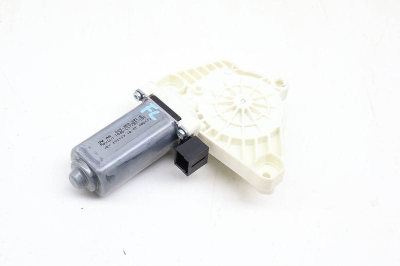 Power Window Motor 5Q4959801B — Used (SKU 689745)