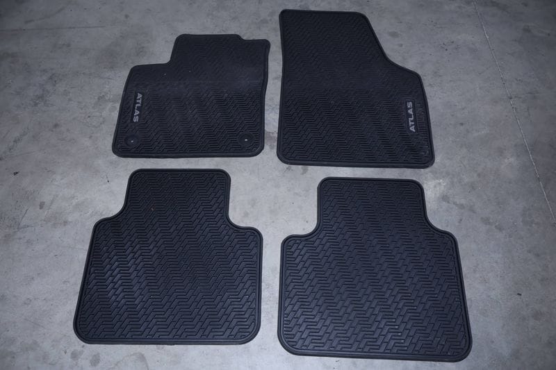 Rubber Floor Mat Set 3CM061530 — Used (SKU 690056)
