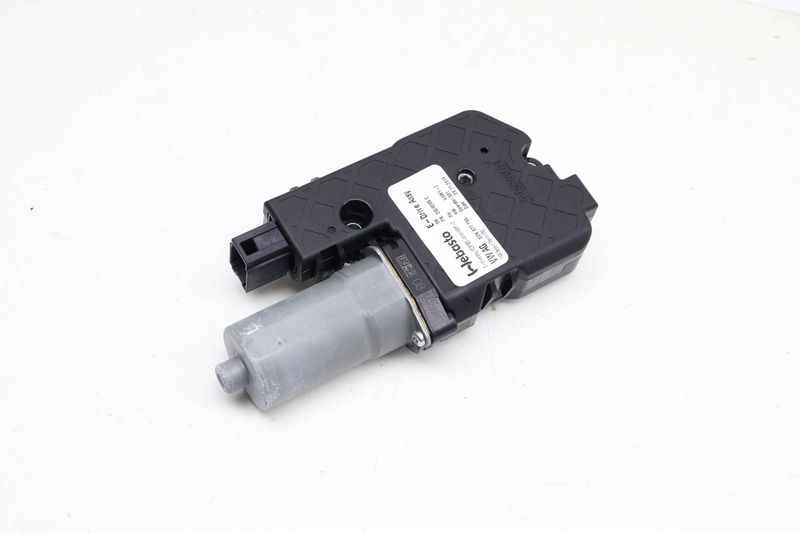 Sunroof / Sun Roof Motor 3CN877795 — Used (SKU 689754)