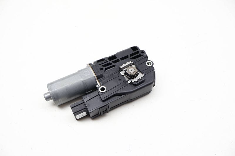 Sunroof / Sun Roof Motor 3CN877795 — Used (SKU 733992)