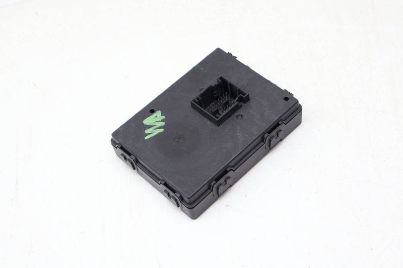Keyless Entry / Kessy Control Module 3Q0959435N — Used (SKU 689778)