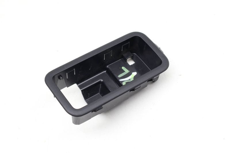 Dome Reading Light Housing 3CN861303 — Used (SKU 733734)