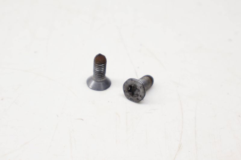 M6X16 Brake Rotor Screw Bolt Set (2) N10648301 — Used (SKU 733918)