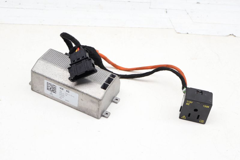 Power Outlet Inverter 3CN907155 — Used (SKU 733835)