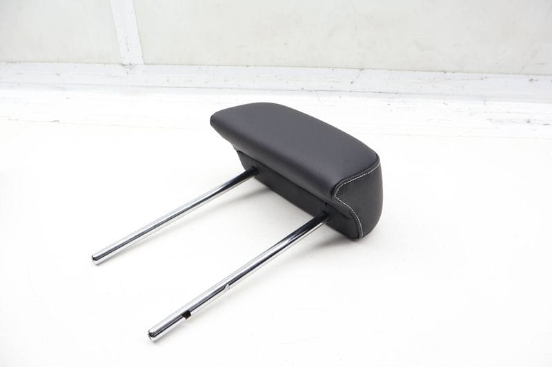 2ND Row Center Headrest / Head Rest 3CN885900E — Used (SKU 733976)