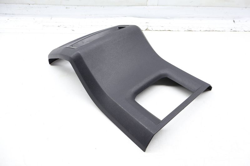 Center Console Trim / Panel 3CN863289 — Used (SKU 733959)