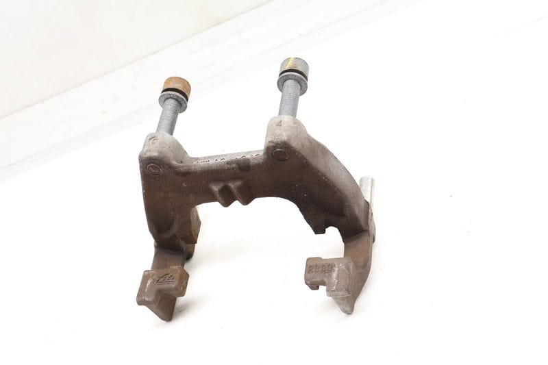 Brake Caliper Carrier / Bracket 5Q0615425C — Used (SKU 689977)