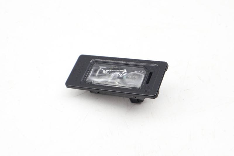 License Plate Light 5NA943021 — Used (SKU 733809)