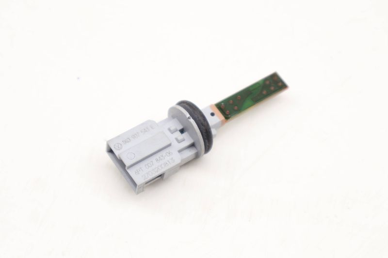 Climate Air Temp / Temperature Sensor 1K0907543E — Used (SKU 616371)