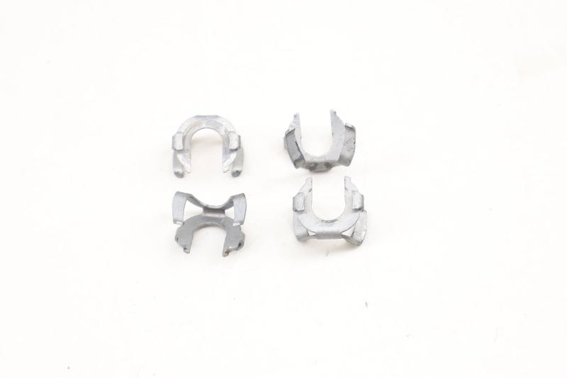 Fuel Injector Clip Set (4) — Used (SKU 616099)