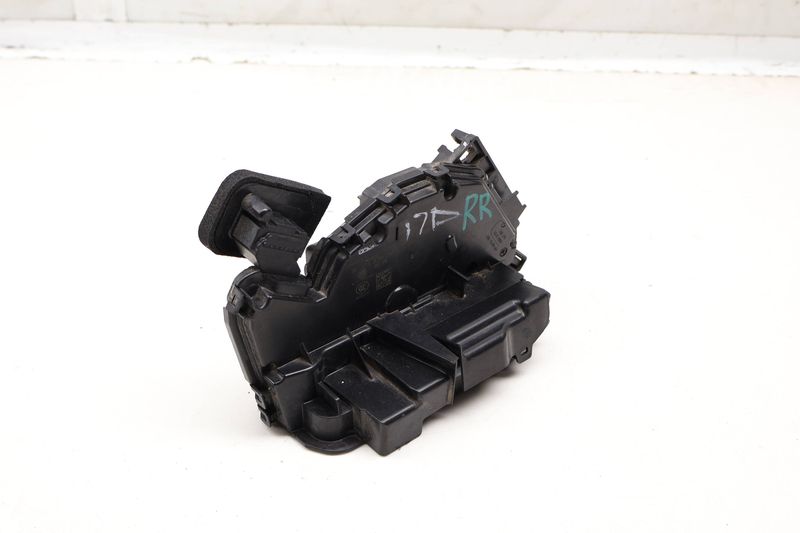 Door Latch / Lock Actuator 17A839016 — Used (SKU 616199)