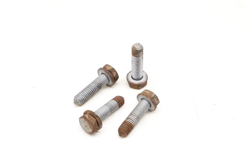 Spindle / Wheel Bearing Bolt Set (4) WHT003853 — Used (SKU 616378)