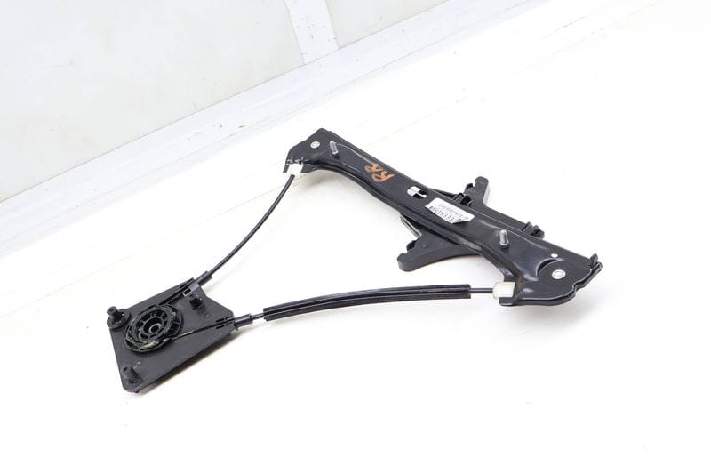 Window Regulator 561839462F — Used (SKU 690360)