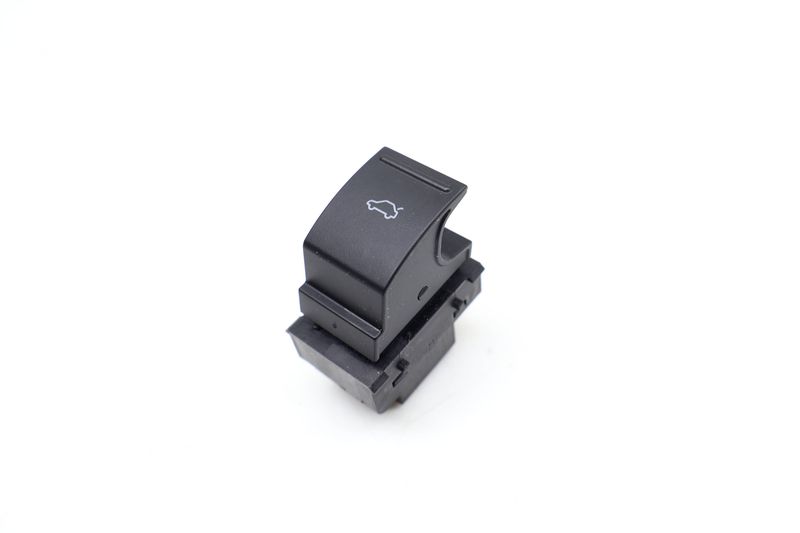 Trunk Release Switch 561959831 — Used (SKU 690130)