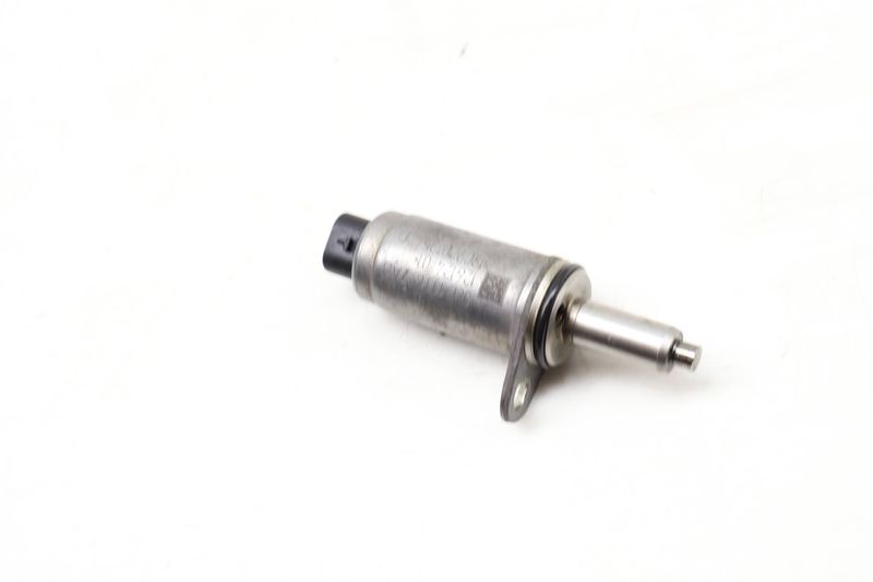 Cam Valve / Camshaft Adjustment Solenoid 06E103697AB — Used (SKU 640638)