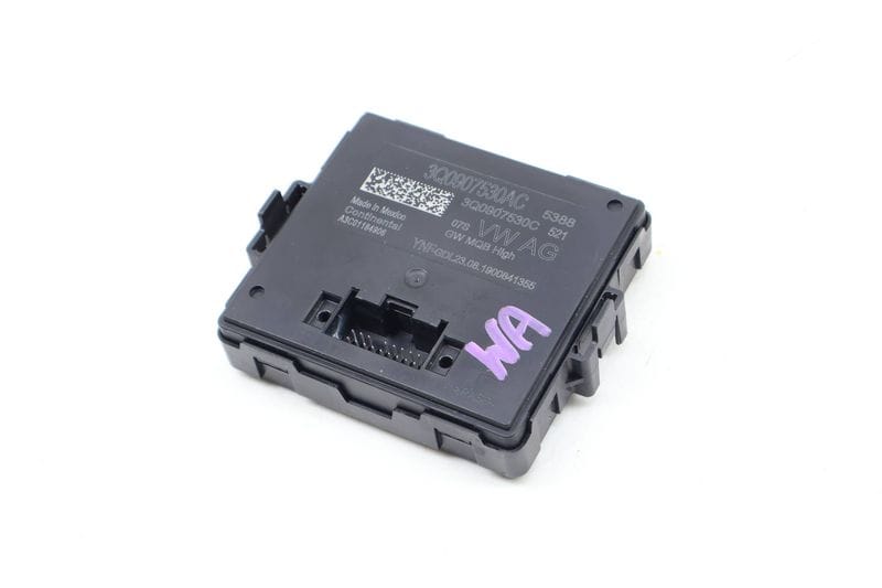 Can-Bus Gateway Module / Computer 3Q0907530AC — Used (SKU 672552)