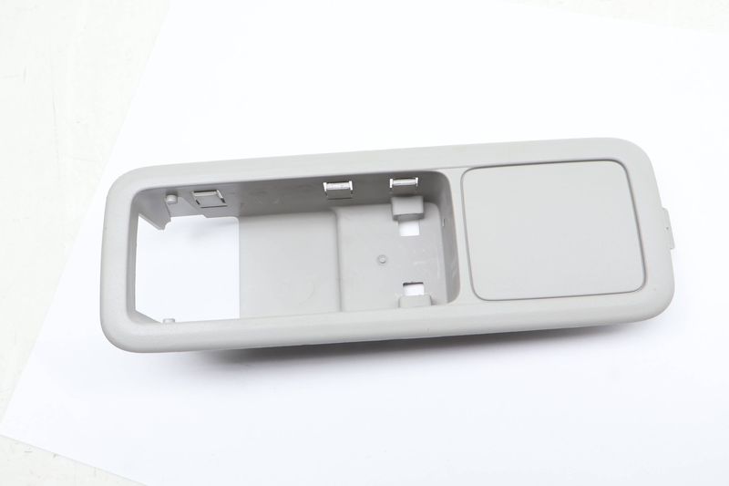 Dome Reading Light 5NA861137B — Used (SKU 640429)