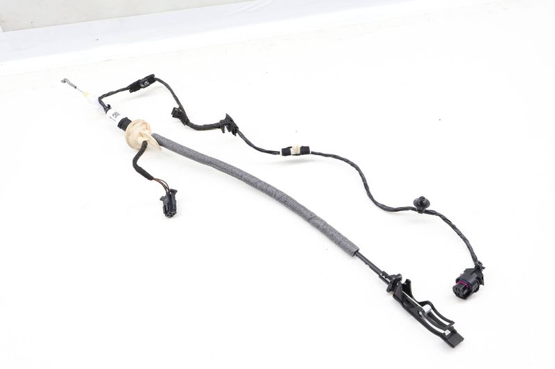 Interior Door Handle Release / Bowden Cable 5NN837085A — Used (SKU 625460)