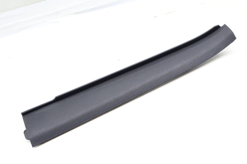 A Pillar Trim / Panel (CENTER) 5NN868224 — Used (SKU 672485)