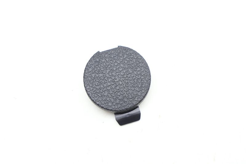 Center Console Screw Cap / Cover 5NN863359 — Used (SKU 640403)