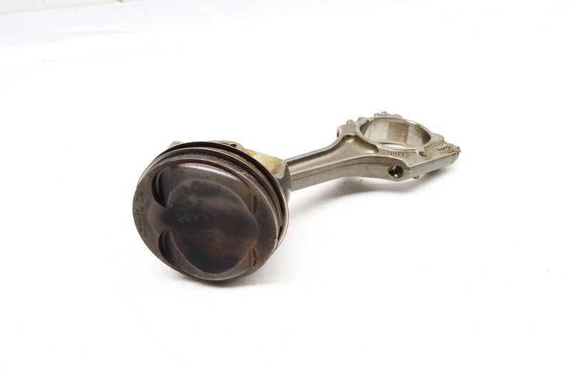Piston / Connecting Rod 06L107065AN — Used (SKU 640536)