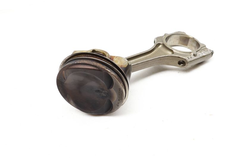 Piston / Connecting Rod 06L107065AN — Used (SKU 640538)
