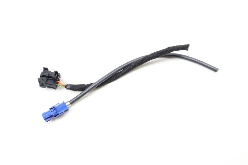 Radio / MMI LCD Display Wiring Connector / Pigtail — Used (SKU 640351)