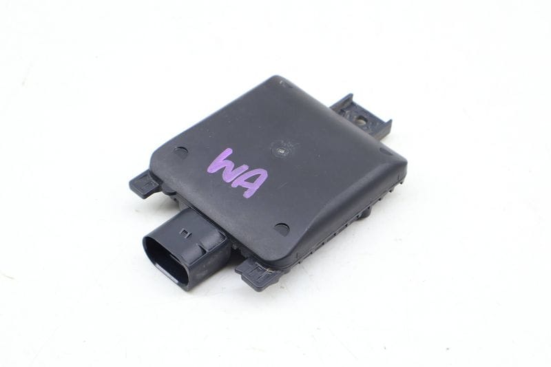 Blind Spot Detection Control Module (MASTER) 2Q0907686B — Used (SKU 672556)