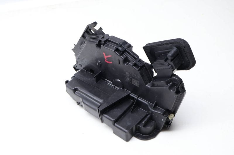 Door Latch / Lock Actuator 17A839015 — Used (SKU 625508)