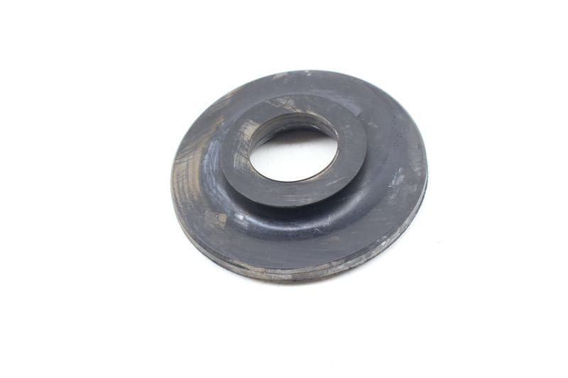 Upper Coil Spring Rubber Mount 5QN512149 — Used (SKU 672675)
