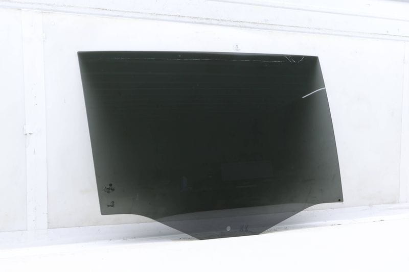Door Window Glass 5NN845026 — Used (SKU 640477)