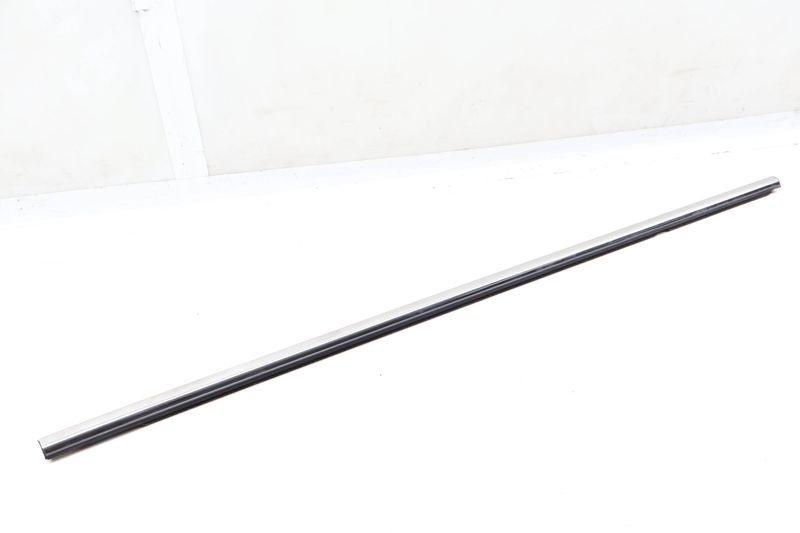Door Window Slot Seal / Trim (OUTER) 5NN839476A — Used (SKU 640376)
