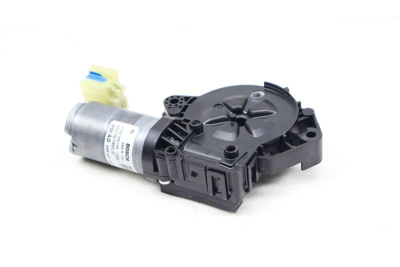 Sunroof / Sun Roof Motor 3G9877795G — Used (SKU 672530)