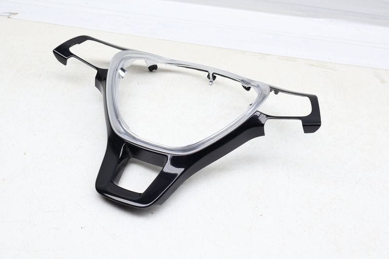 Steering Wheel Trim 6C0419685B — Used (SKU 672493)