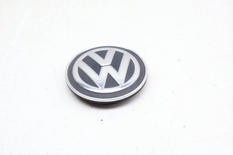 Wheel Center Cap / Cover 5G0601171 — Used (SKU 672627)