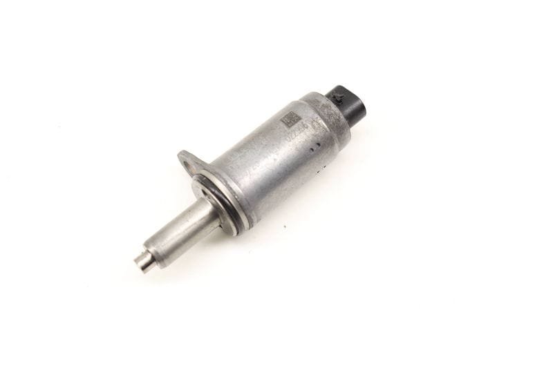 Cam Valve / Camshaft Adjustment Solenoid 06E103697Q — Used (SKU 606896)