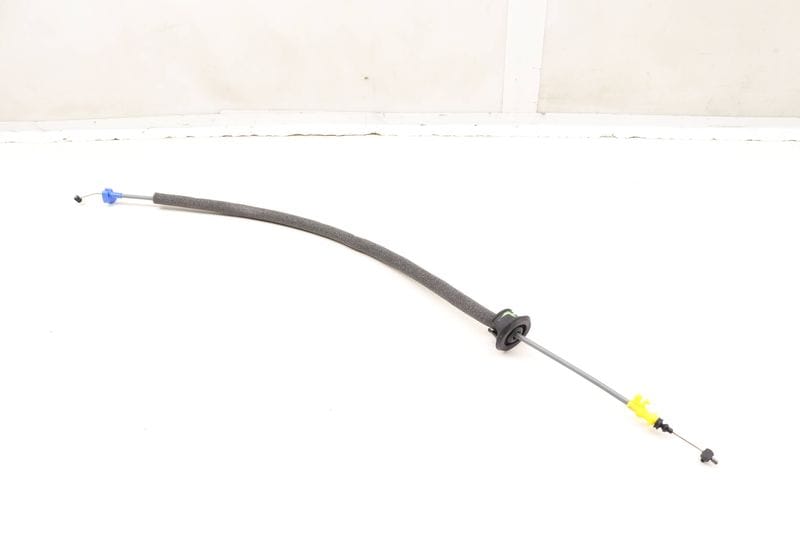 Interior Door Handle Release / Bowden Cable 8W6837085B — Used (SKU 606767)