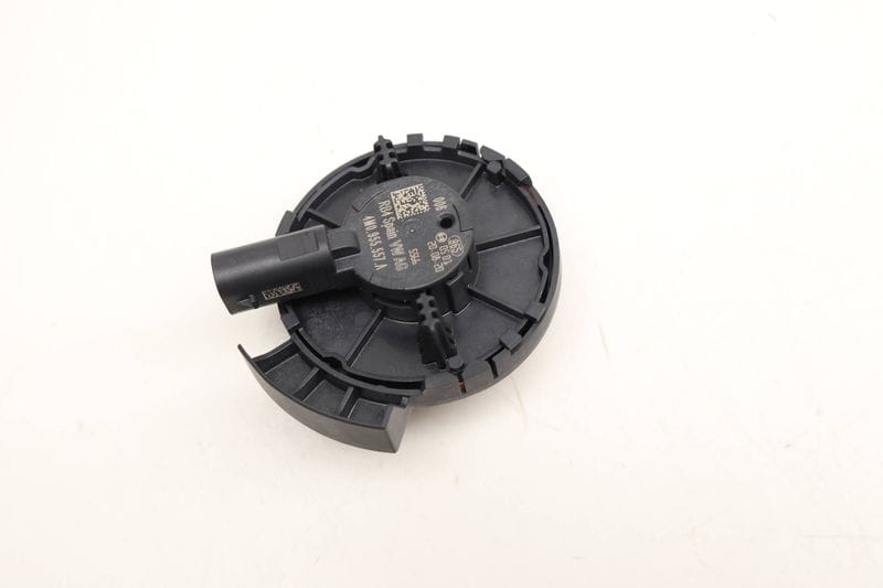 Impact / Crash Sensor 4M0955557A — Used (SKU 606836)