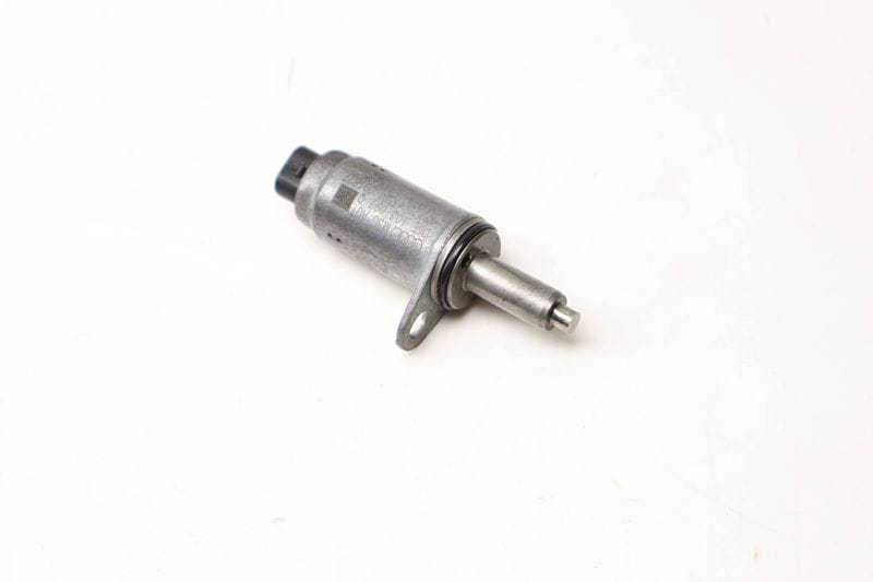 Cam Valve / Camshaft Adjustment Solenoid 06E103697Q — Used (SKU 610823)