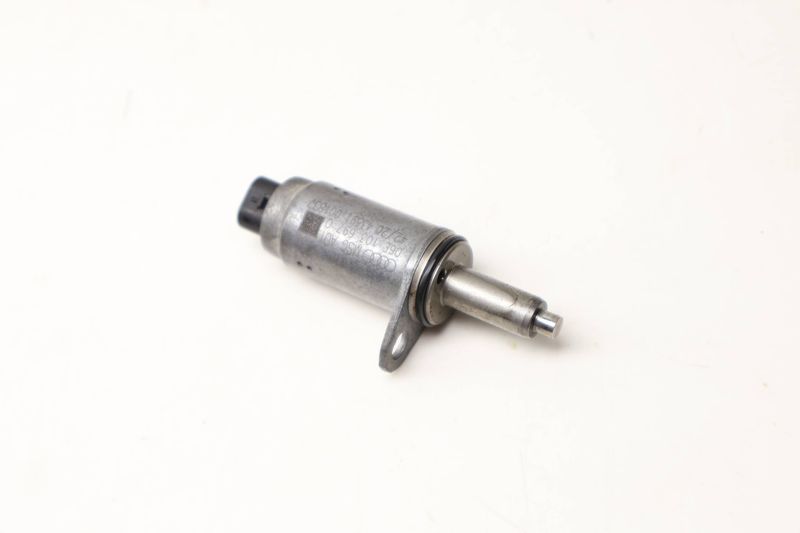 Cam Valve / Camshaft Adjustment Solenoid 06E103697Q — Used (SKU 610825)
