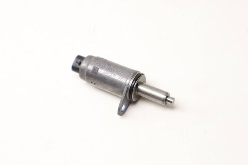 Cam Valve / Camshaft Adjustment Solenoid 06E103697Q — Used (SKU 610826)