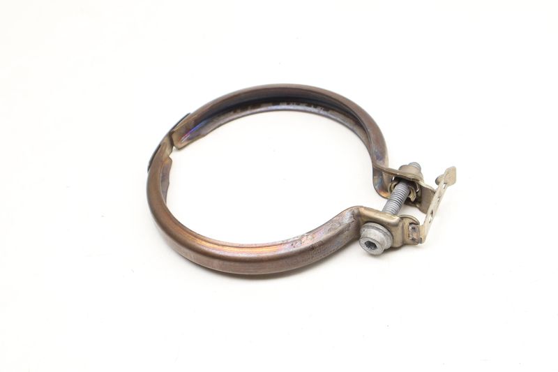 Exhaust Pipe Clamp 8W0253725K — Used (SKU 610832)